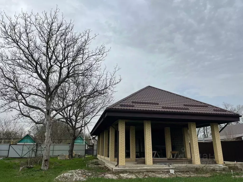 Дом в Краснодарский край, Абинский район, Ахтырское городское ... - Фото 0