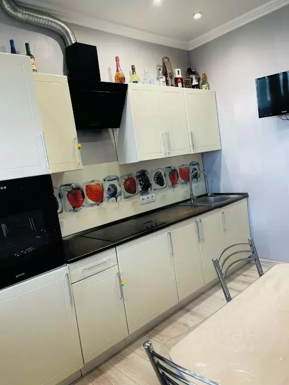 2-к кв. Краснодарский край, Краснодар Юбилейный мкр, ул. 70-летия ... - Фото 2