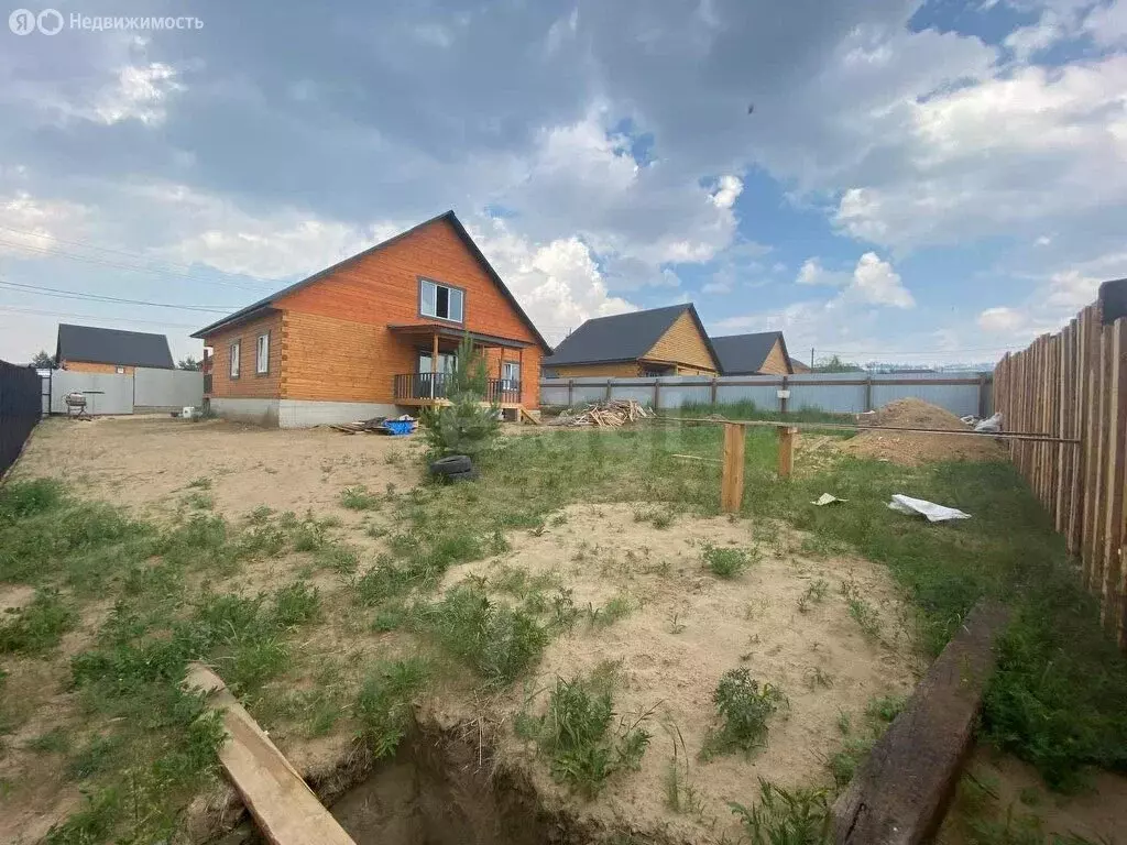 Дом в Нижний Саянтуй, ДНТ Багульник, 2-й квартал (210 м) - Фото 1
