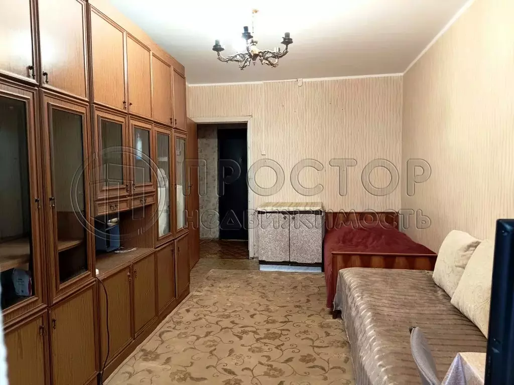 Продается комната в 3-комнатной квартире - Фото 1