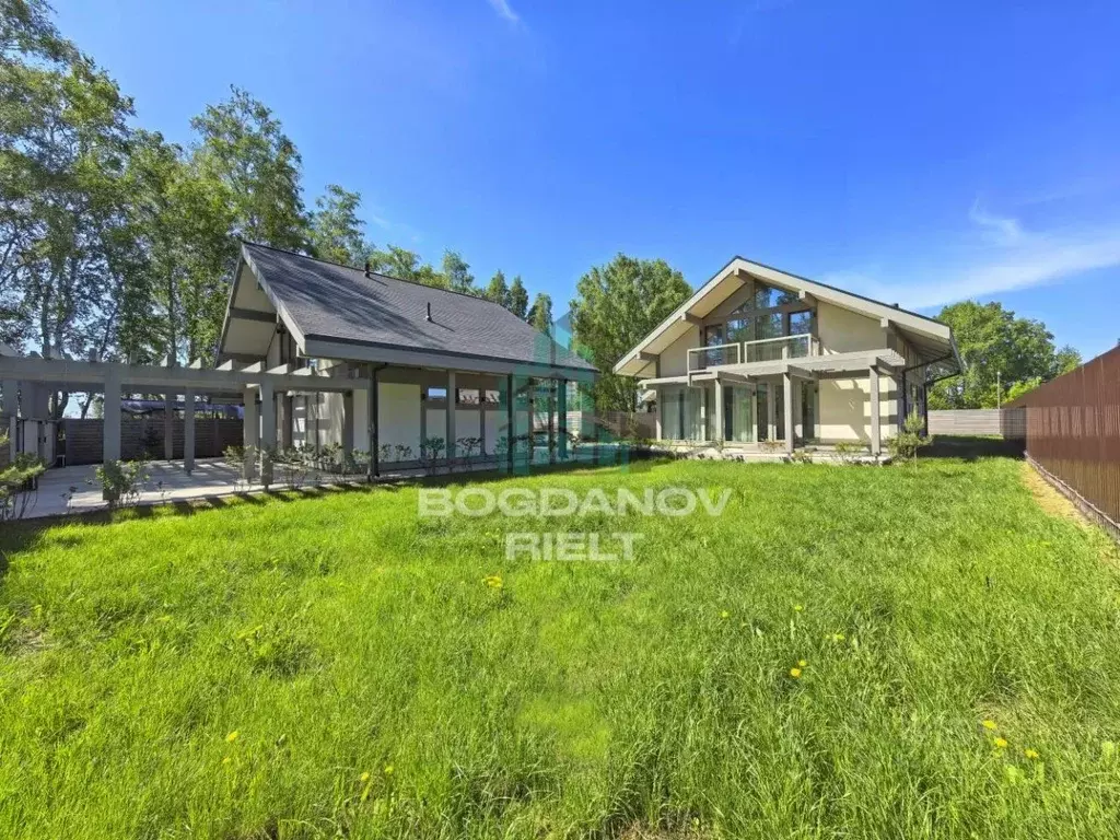 Дом в Омская область, Омск ул. Садовая, 38 (190 м) - Фото 1