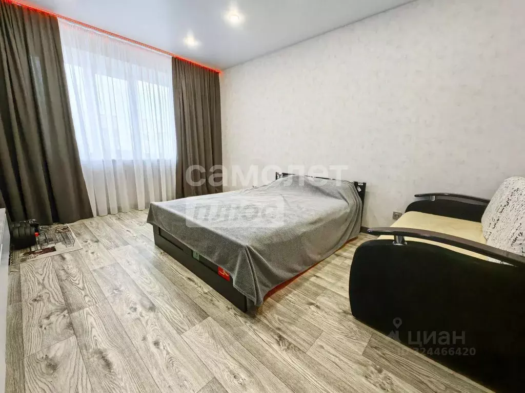 3-к кв. Ульяновская область, Ульяновск просп. Нариманова, 97 (64.7 м) - Фото 1