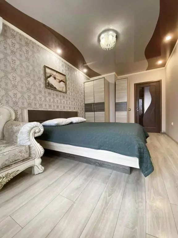 2-к кв. Адыгея, Майкоп ул. Чкалова, 65 (75.0 м) - Фото 1