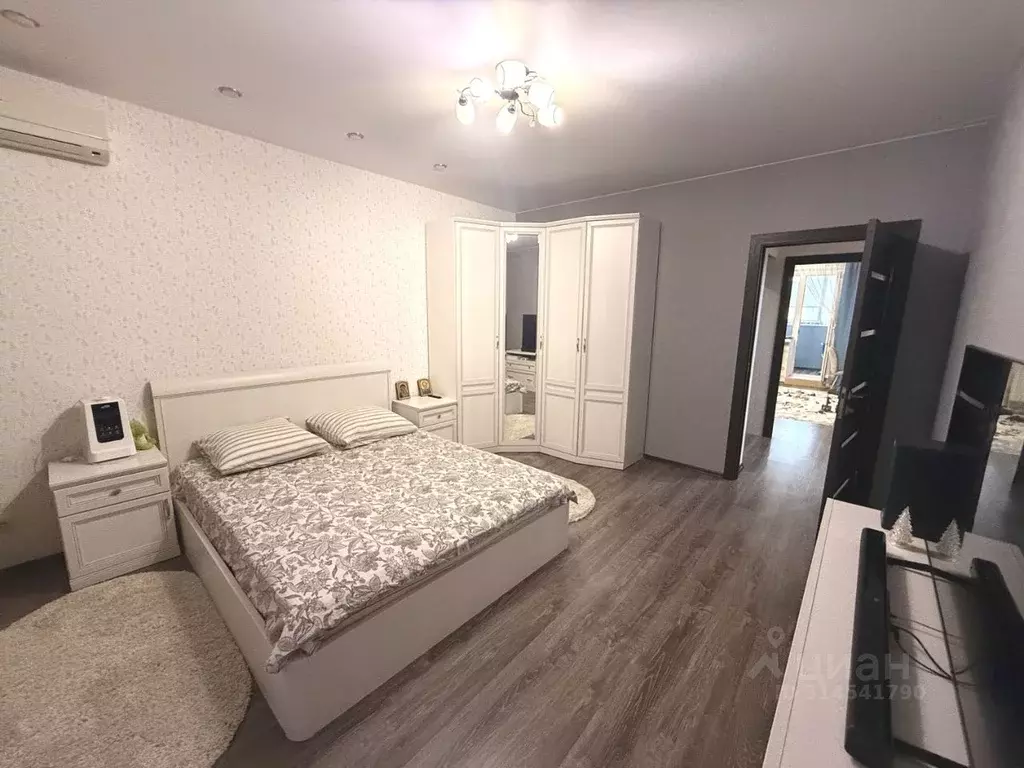 2-к кв. Волгоградская область, Волгоград ул. Базарова, 8 (65.2 м) - Фото 1