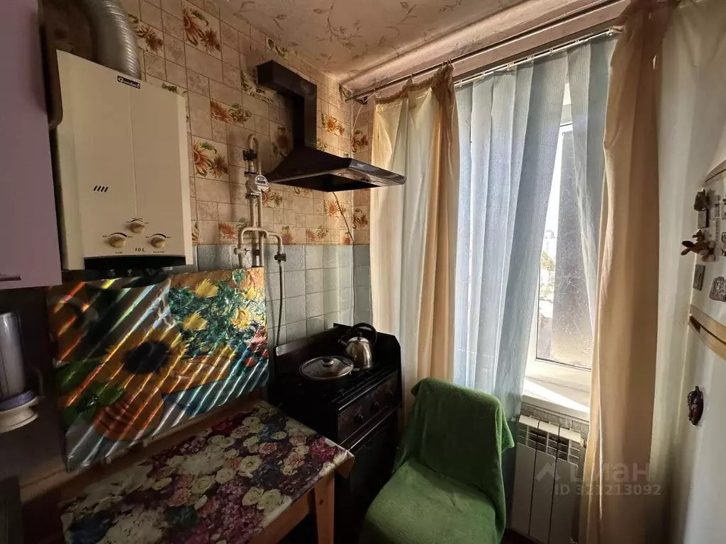 2-к кв. Крым, Керчь ул. Ворошилова, 17 (45.0 м) - Фото 0