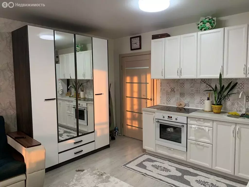 Квартира-студия: Красноярск, Апрельская улица, 6Б (33.2 м) - Фото 0