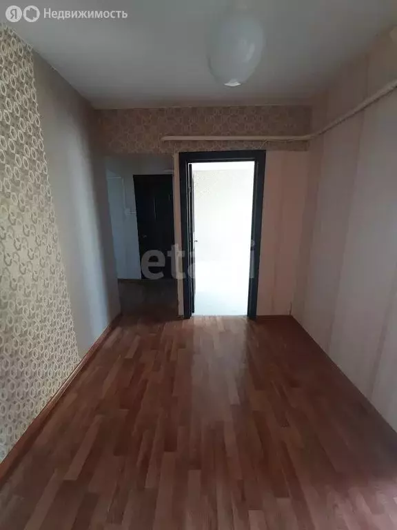 3-комнатная квартира: Шадринск, улица Володарского, 18 (64.1 м) - Фото 1