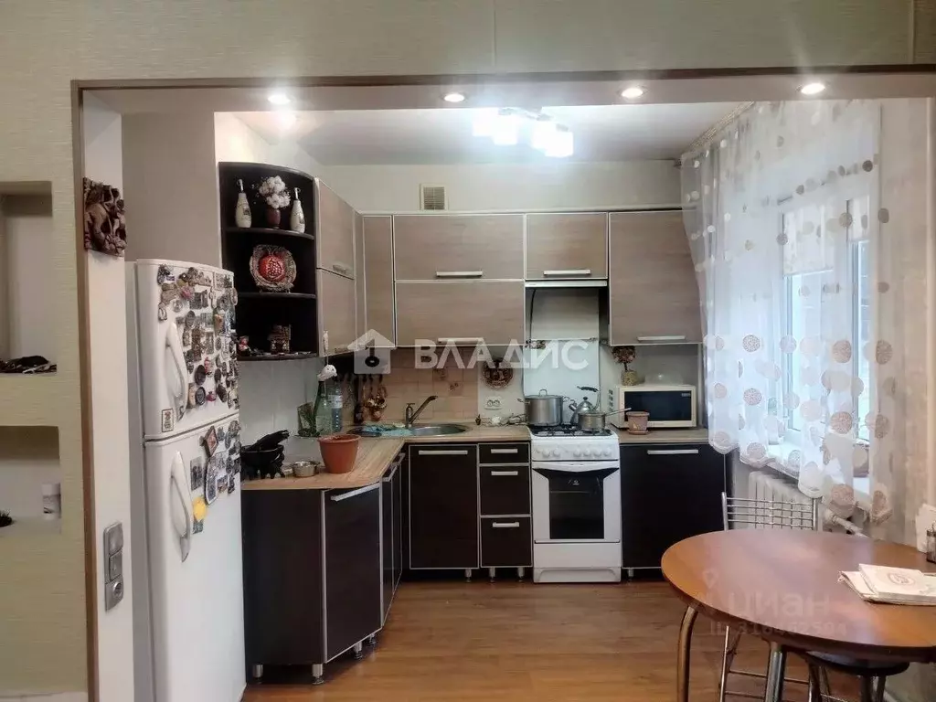 3-к кв. Иркутская область, Ангарск 88-й кв-л, 17 (58.1 м) - Фото 0