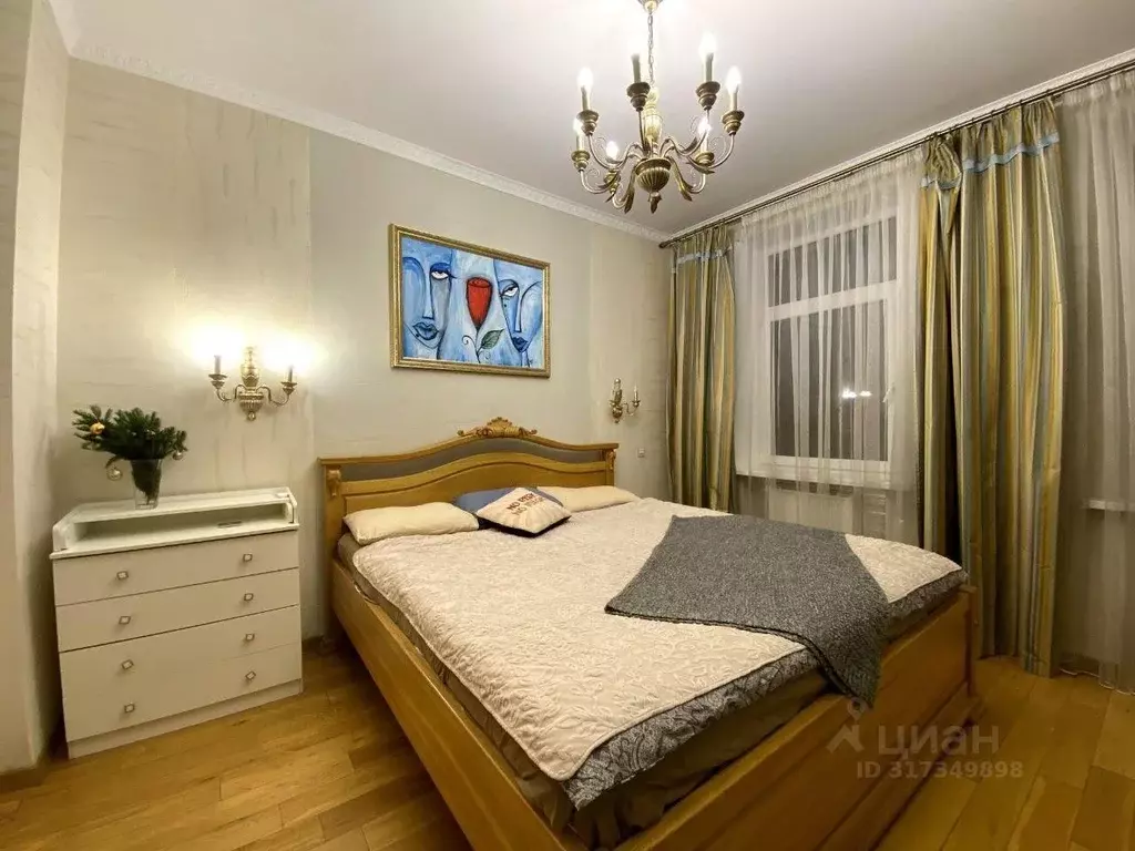 2-к кв. Калининградская область, Черняховск Заводская ул., 2 (90.0 м) - Фото 0