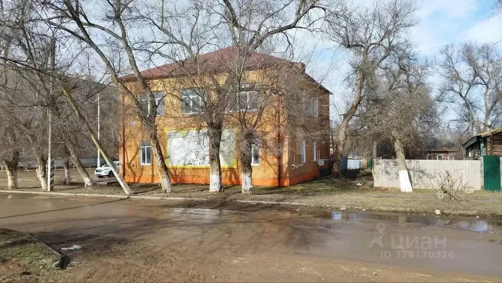 Офис в Астраханская область, Икрянинский район, с. Оранжереи ул. ... - Фото 1