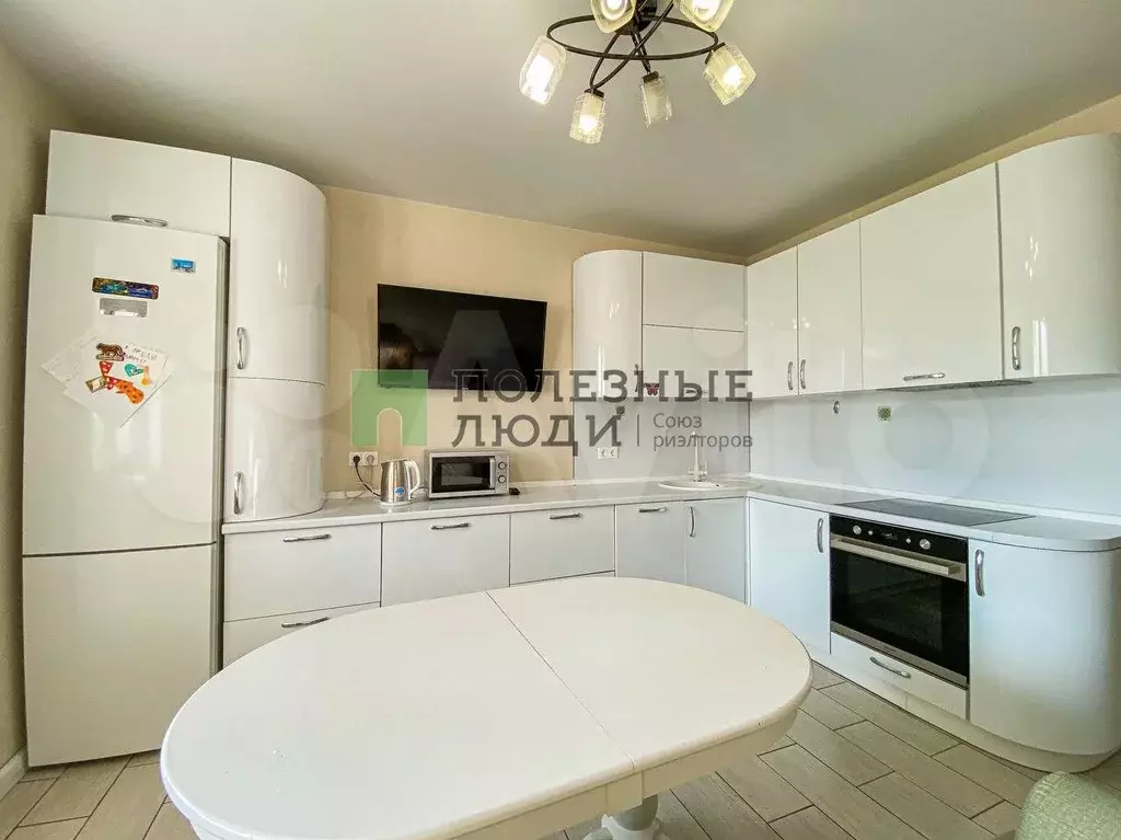 2-к. квартира, 85 м, 3/24 эт. - Фото 0