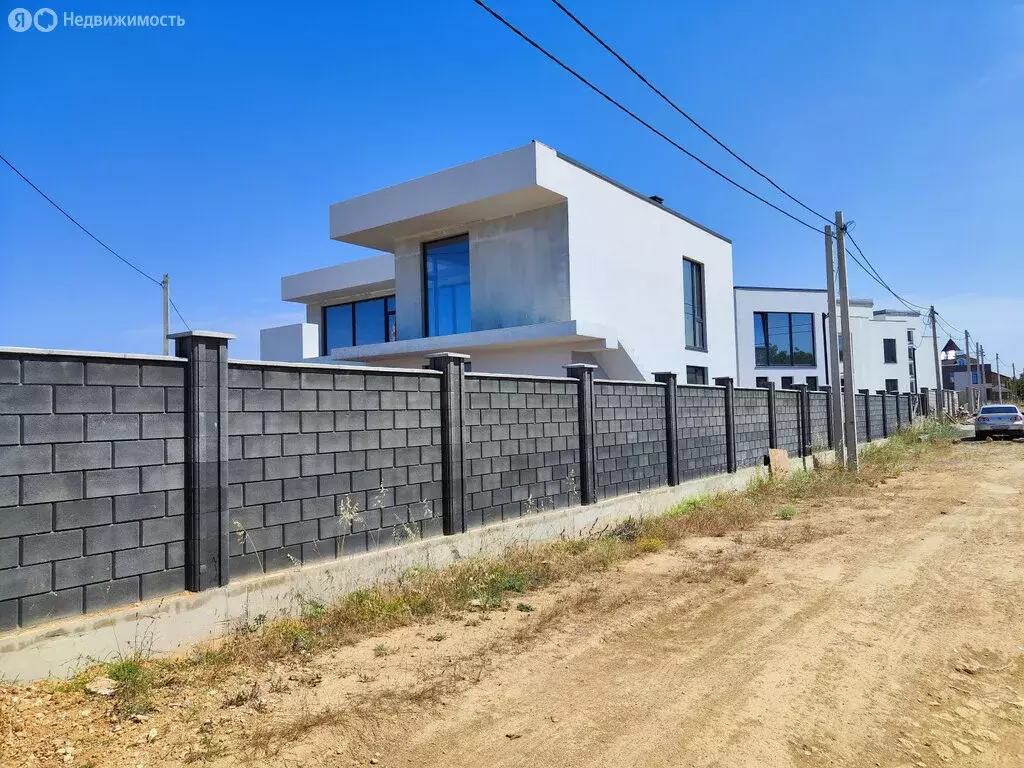 Дом в Севастополь, улица Челнокова, 17к17 (276 м) - Фото 1