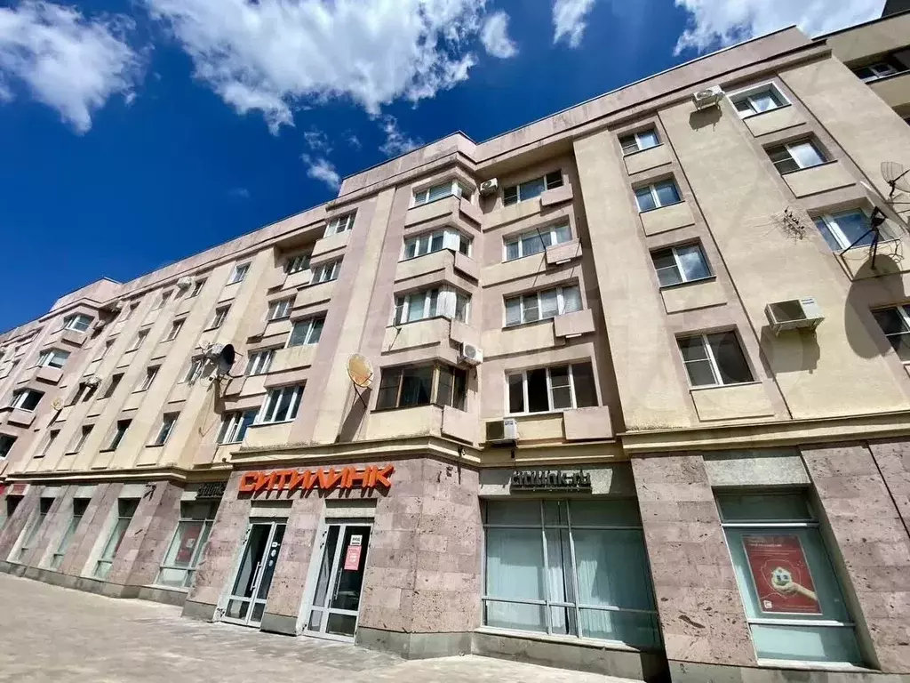 Продам торговое помещение, 355 м - Фото 0