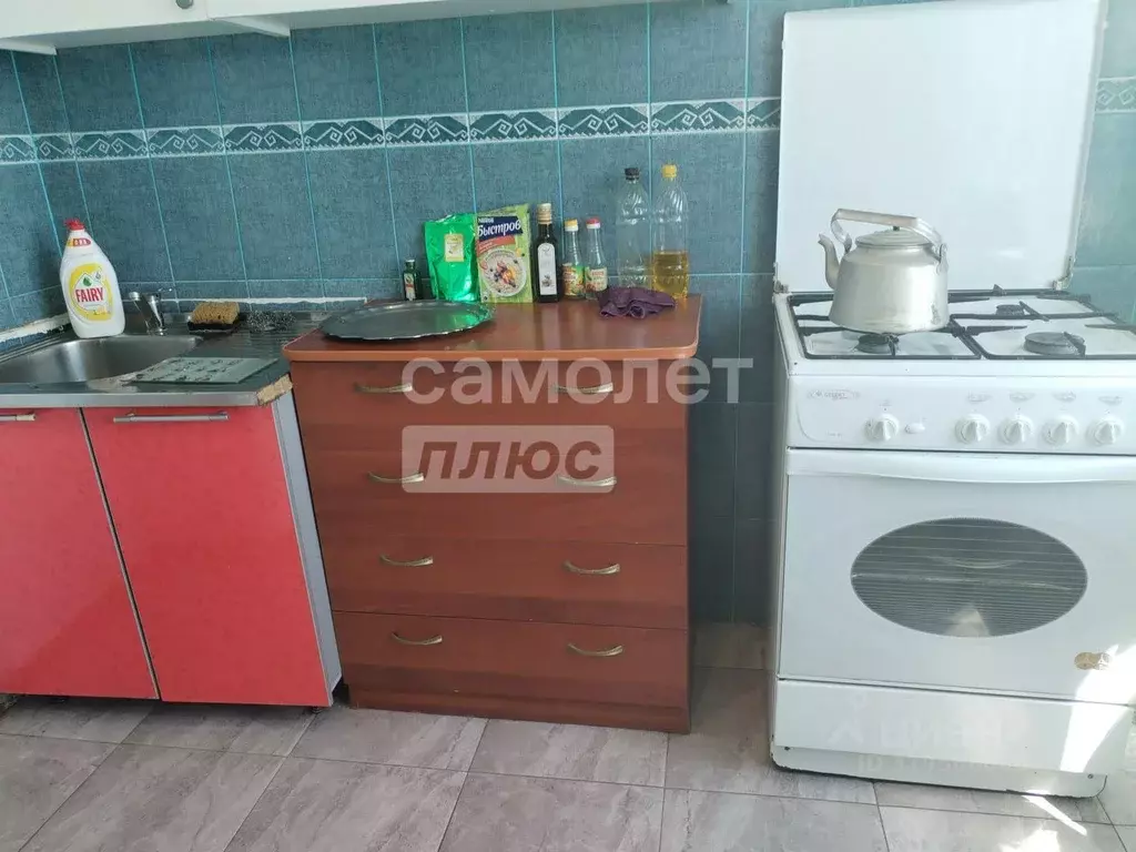2-к кв. Саратовская область, Энгельс Полтавская ул., 38а (52.9 м) - Фото 1