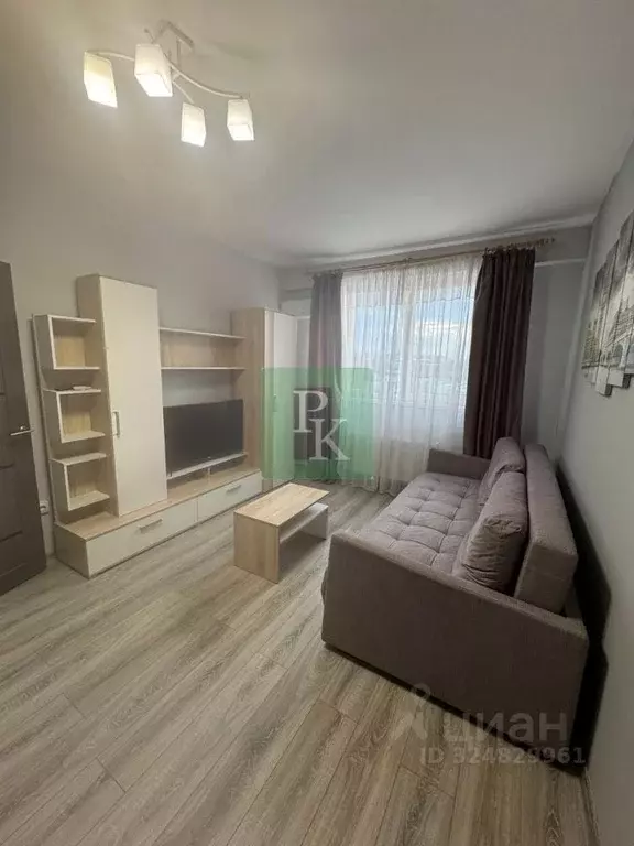 1-к кв. Крым, Симферополь ул. Севастопольская, 43Ж (35.2 м) - Фото 1