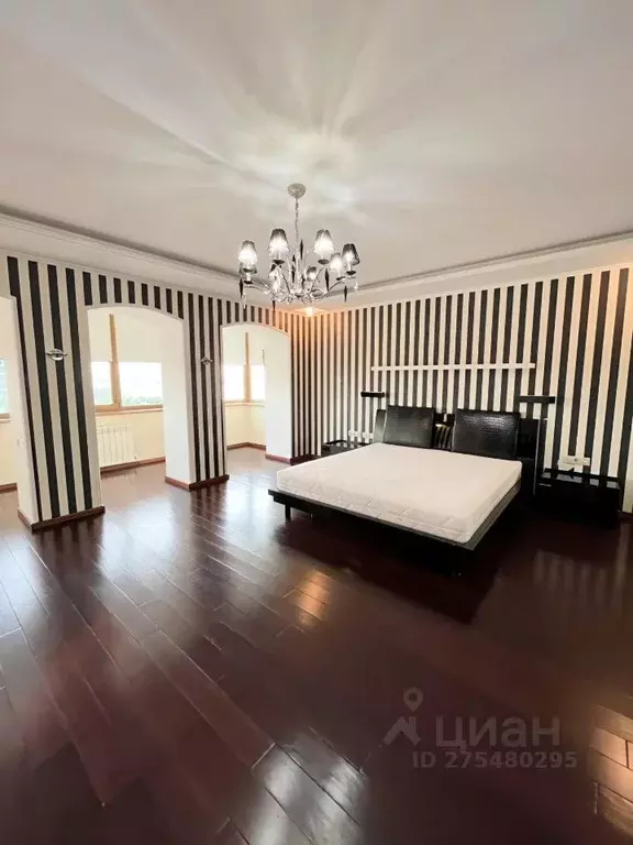 3-к кв. Астраханская область, Астрахань ул. Бабефа, 2 (115.0 м) - Фото 0