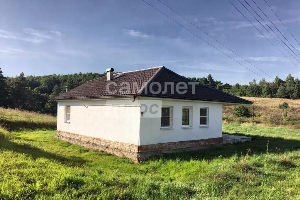 Дом в Курская область, Курский район, Бесединский сельсовет, д. 1-е ... - Фото 1
