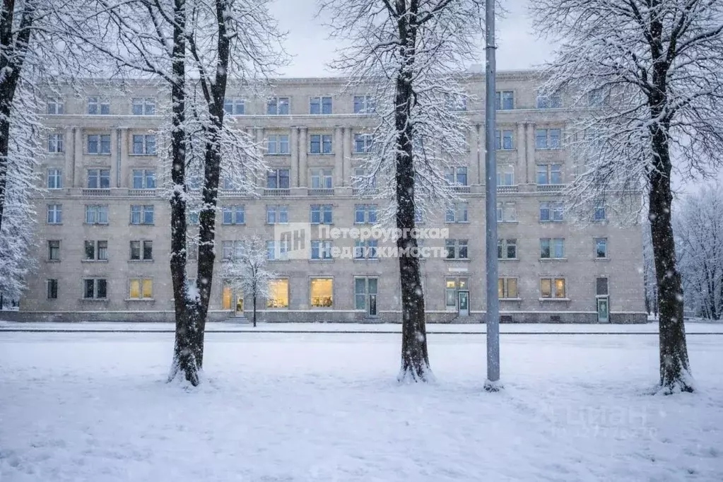 3-к кв. Санкт-Петербург ул. Зенитчиков, 5 (66.5 м) - Фото 1