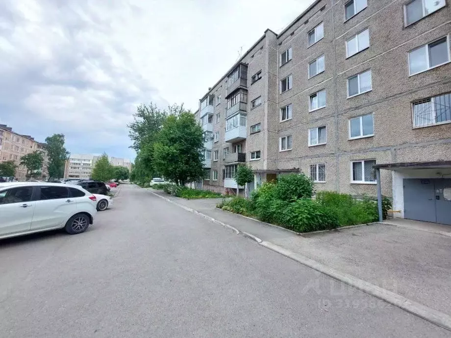 1-к кв. Пермский край, Березники ул. Парижской Коммуны, 3 (35.5 м) - Фото 0