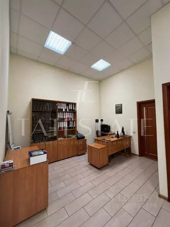 Торговая площадь в Татарстан, Казань ул. Баки Урманче, 1 (145 м) - Фото 1