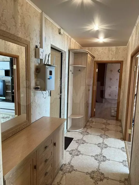 2-к. квартира, 60 м, 5/10 эт. - Фото 0