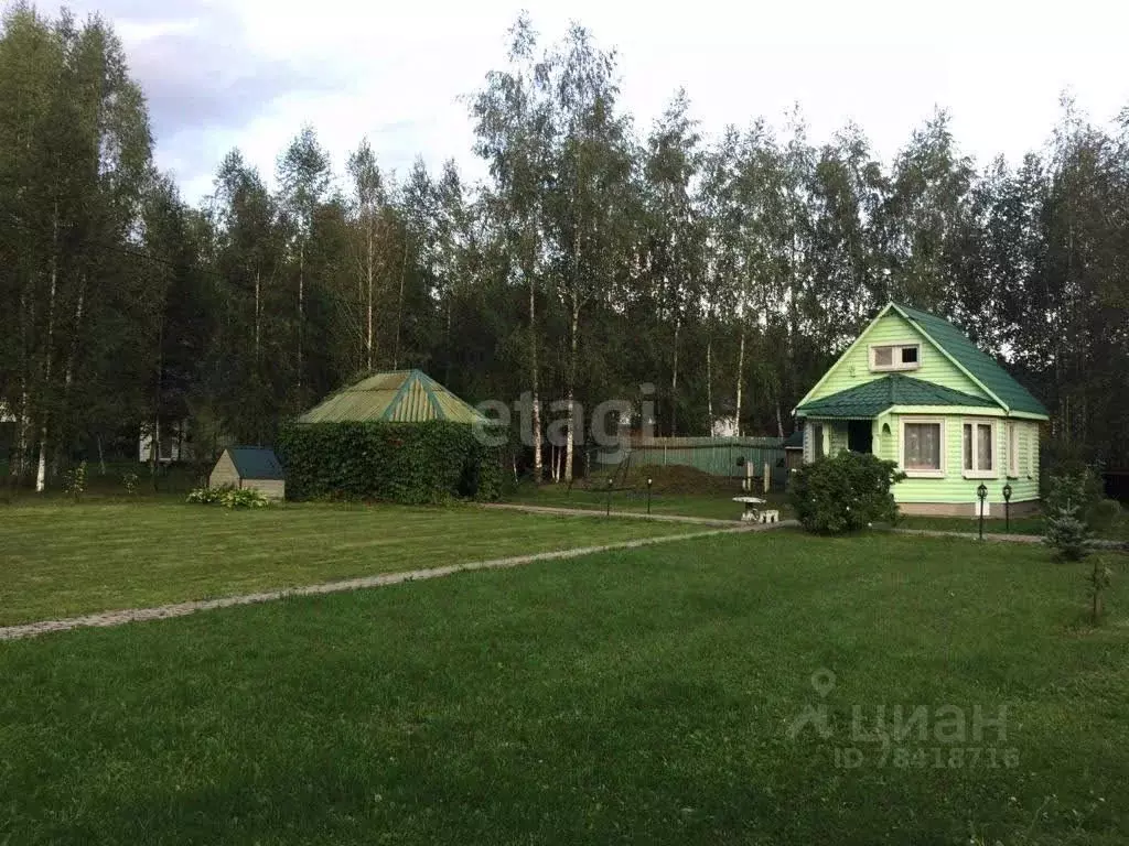 Дом в Калужская область, Жуковский район, с. Истье  (90 м) - Фото 1