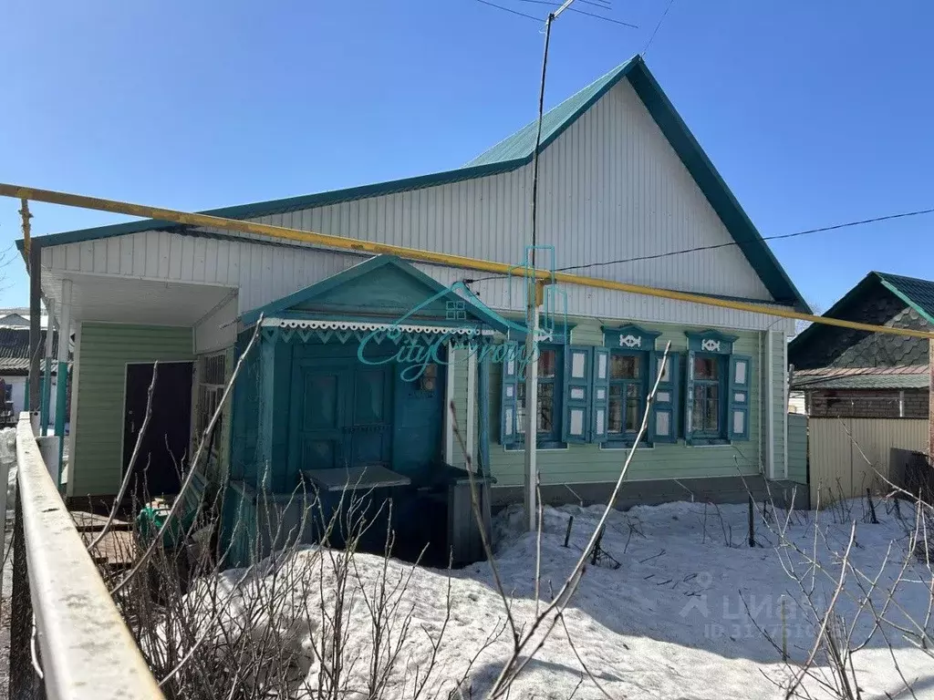 Дом в Оренбургская область, Кувандык Оренбургская ул., 45 (70 м) - Фото 0