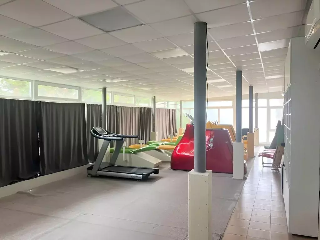 Помещение свободного назначения в Севастополь ул. Героев Бреста, 53А ... - Фото 1