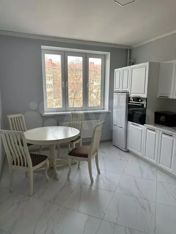 3-к. квартира, 65 м, 2/9 эт. - Фото 0