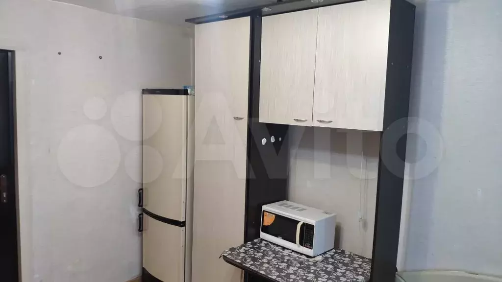 Комната 13 м в 3-к., 2/4 эт. - Фото 0