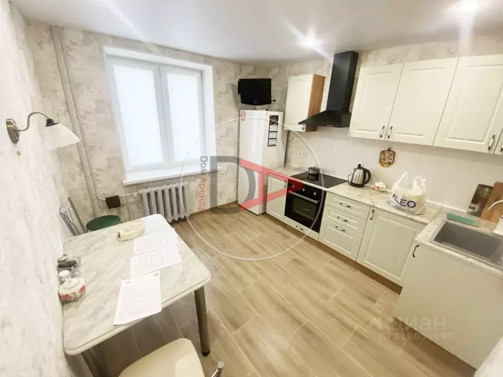 2-к кв. Башкортостан, Уфа Кавказская ул., 12 (60.0 м) - Фото 0