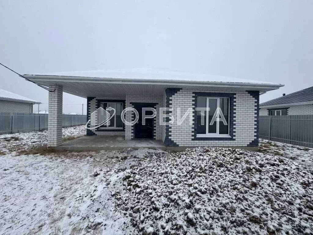 Дом в Тюменская область, Тюменский муниципальный округ, с. Чикча  (73 ... - Фото 1