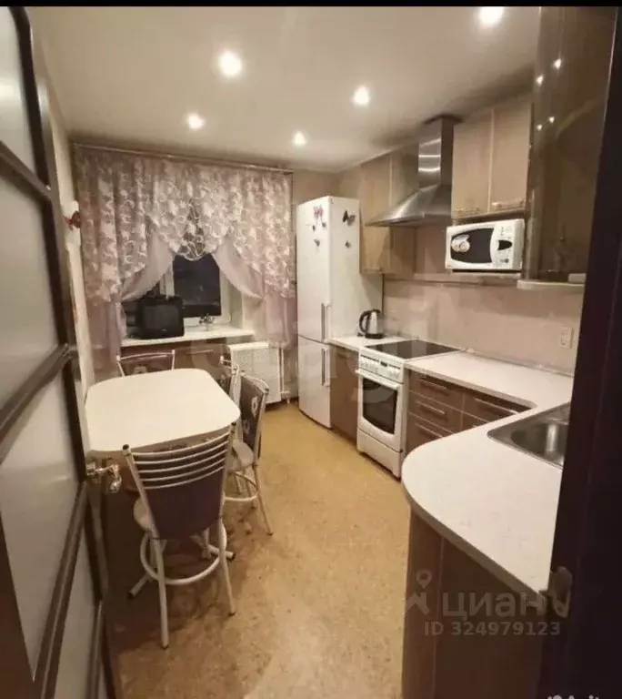 1-к кв. Кировская область, Киров ул. Защитников Отечества, 141 (35.5 ... - Фото 1