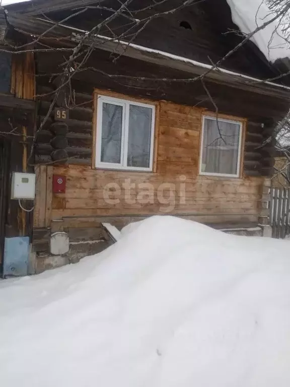 Дом в Свердловская область, Нижние Серги ул. Титова (28 м) - Фото 0