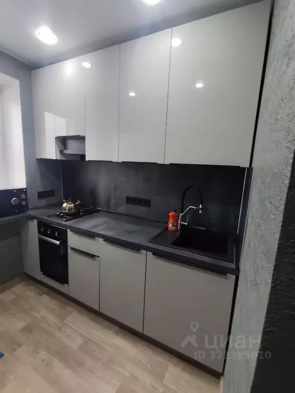 1-к кв. Саратовская область, Саратов Деловая ул., 20а (32.0 м) - Фото 1