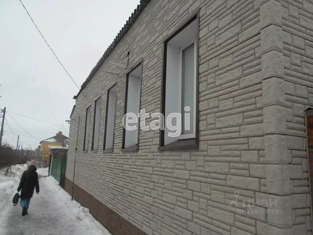 Дом в Белгородская область, Валуйки 1 Мая ул., 35 (150 м) - Фото 0