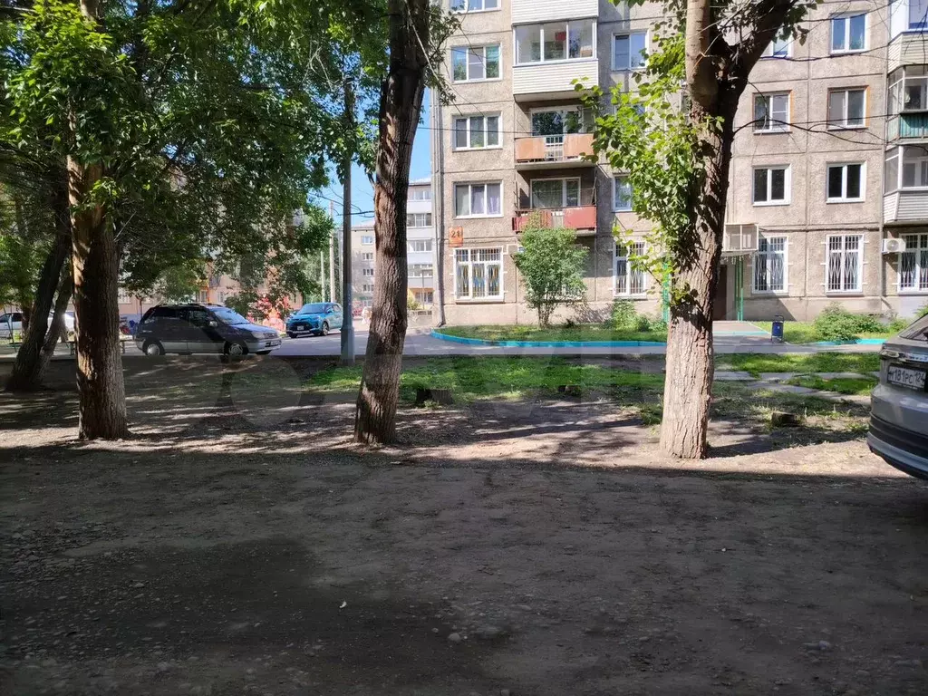 Комната 10 м в 1-к., 2/5 эт. - Фото 0
