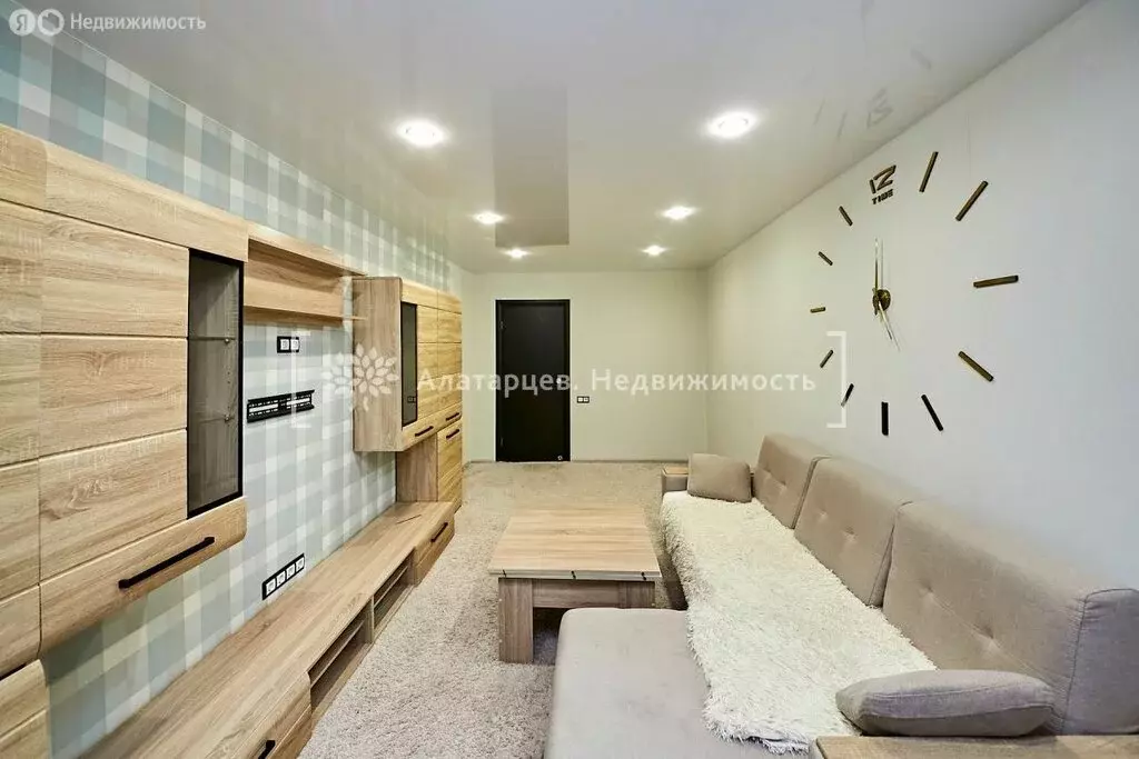 3-комнатная квартира: Томск, улица Александра Угрюмова, 4/1 (82.5 м) - Фото 1