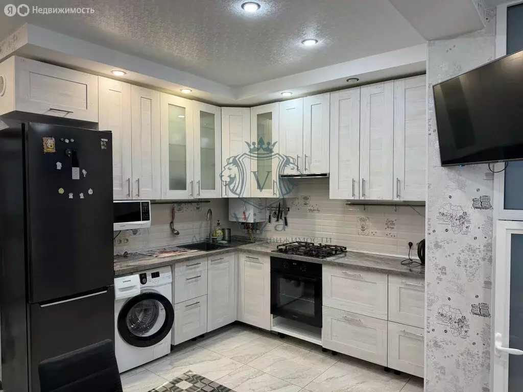 2-комнатная квартира: село Небуг, улица Газовиков, 3А/3 (65.5 м) - Фото 2