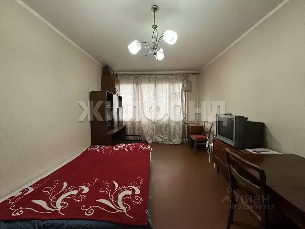 Комната, 18 м - Фото 1