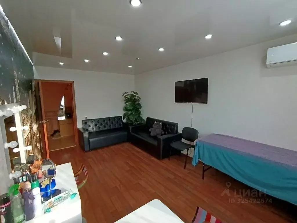 2-к кв. Ханты-Мансийский АО, Нефтеюганск 16а мкр, 78 (63.0 м) - Фото 2