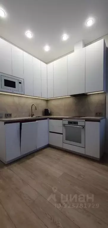 2-к кв. Красноярский край, Красноярск наб. Южная, 6 (50.0 м) - Фото 0