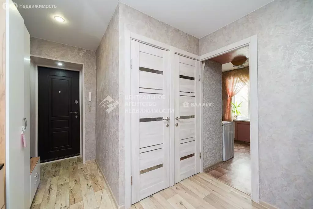 3-комнатная квартира: Рязань, район Канищево, Интернациональная улица, ... - Фото 1