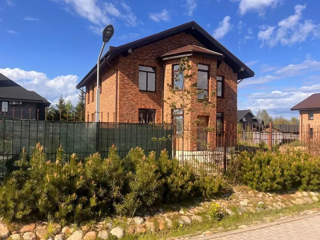 Дом в Санкт-Петербург, Санкт-Петербург, Зеленогорск  (237 м) - Фото 0