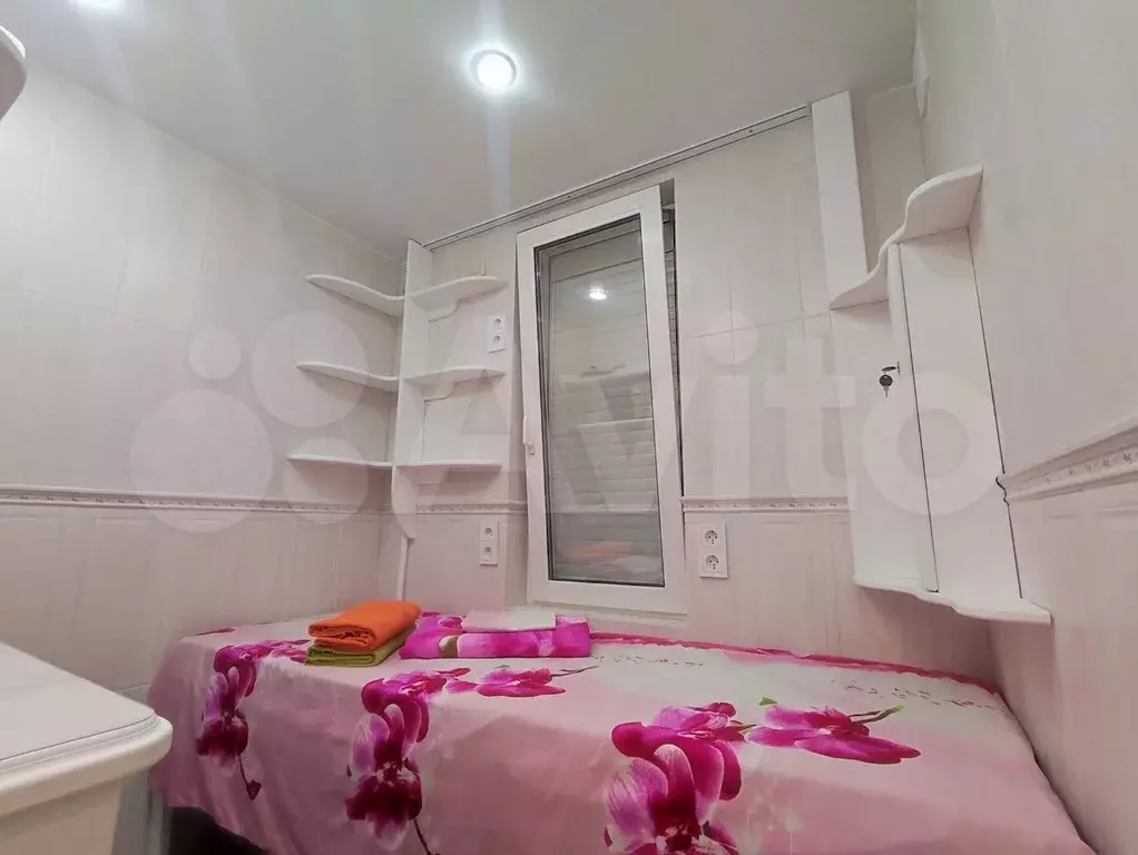 Комната 10 м в 1-к., 1/5 эт. - Фото 0