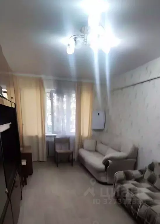 3-к кв. Омская область, Омск ул. Малиновского, 10Б (59.3 м) - Фото 1