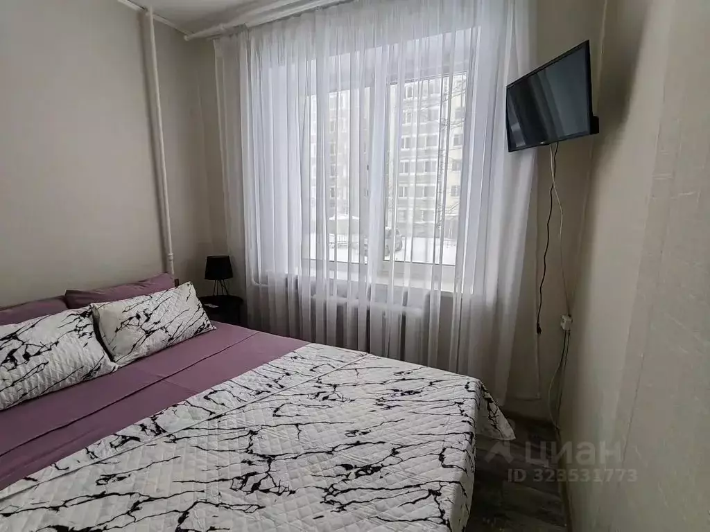 2-к кв. Пермский край, Губаха Октябрьский просп., 3 (36.0 м) - Фото 1