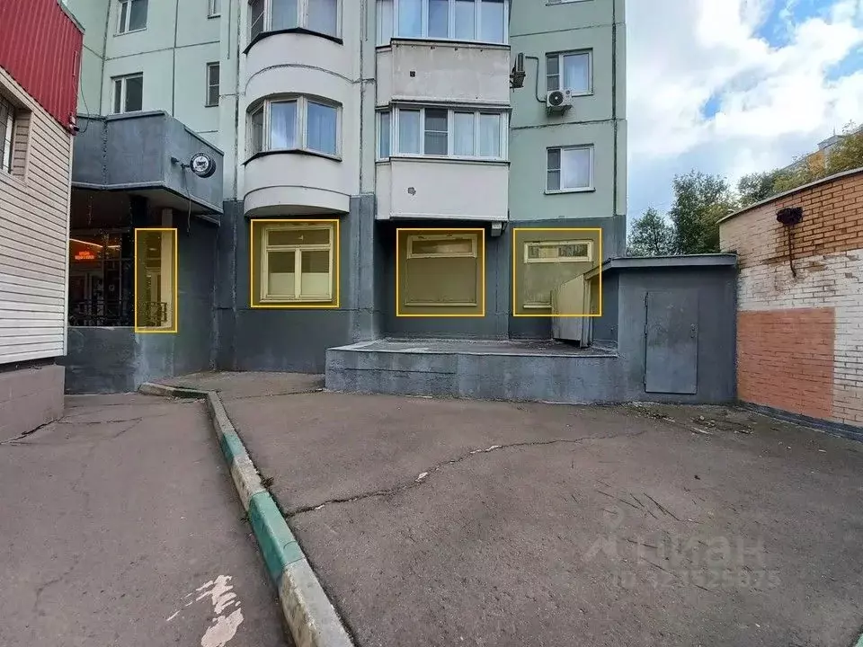 Помещение свободного назначения в Москва Кленовый бул., 2 (206 м) - Фото 1