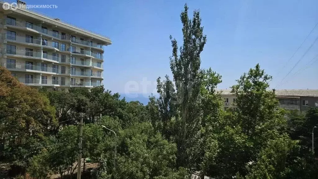 2-комнатная квартира: Алупка, улица И. Левитана, 5 (54.9 м) - Фото 1