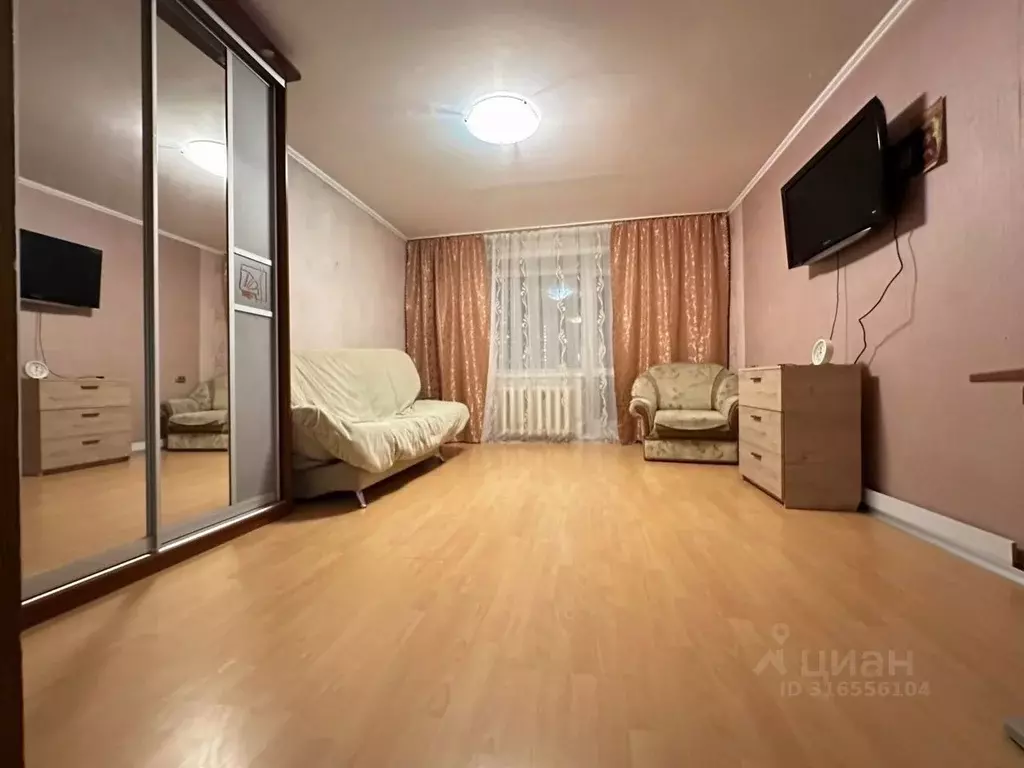 2-к кв. Новосибирская область, Новосибирск Ипподромская ул., 56 (68.0 ... - Фото 1